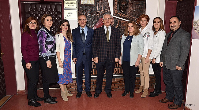 KÜÇÜLEN DÜNYADA BÜYÜYEN BİR HALKA OLMAK