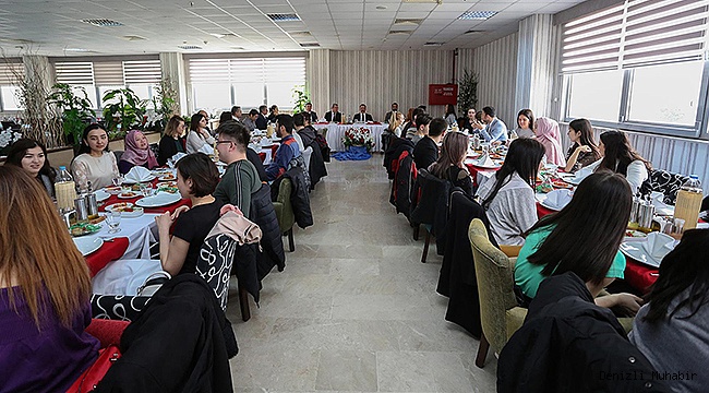 REKTÖR BAĞ YABANCI ÖĞRENCİLERLE TANIŞMA YEMEĞİNDE BULUŞTU
