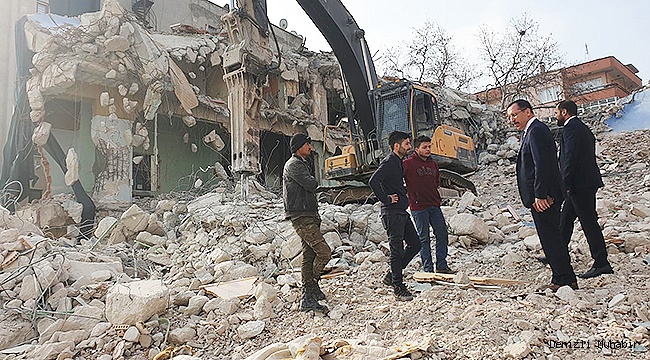 REKTÖR BAĞ, YIKIMI SÜREN PAÜ HASTANESİ’NDE İNCELEME YAPTI