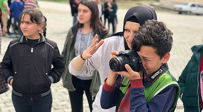 KÖY OKULU ÖĞRENCİLERi FOTOĞRAFÇILIKLA TANIŞTI
