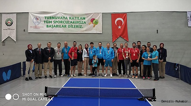 Masa Tenisinde Şampiyon Büyükşehir