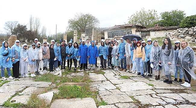 PAÜ’LÜ ULUSLARARASI ÖĞRENCİLER STRATONİKEİA VE MARMARİS’İ GEZDİ