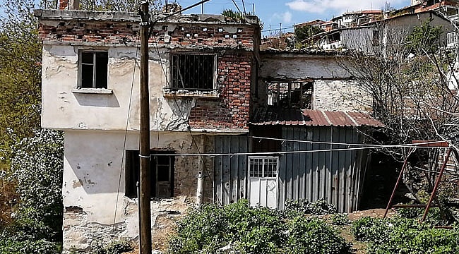 Yaşlı çiftten örnek davranış