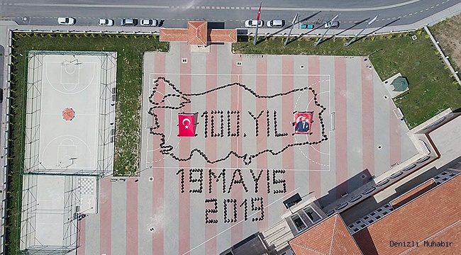 500 Öğrenciden 100. Yılda Anlamlı Etkinlik