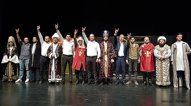 “Her Bizans'a Bir Fatih"Oyununa Yoğun İlgi