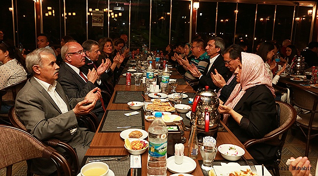 Kent Konseyi Ailesi İftarda Buluştu