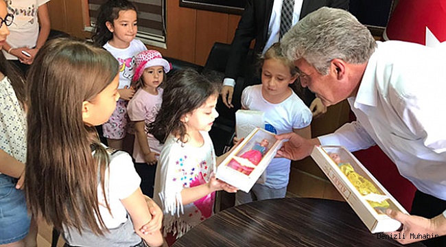Başkan Amca’dan Çocuklara Bayram Hediyesi