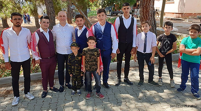 Başkan Özbaş, Askere Gidecek 18 Genci Ziyaret Etti