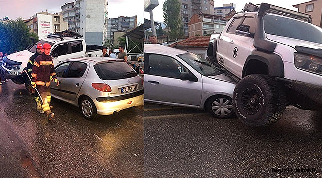 Denizli'de zincirleme trafik kazası: 3 yaralı 