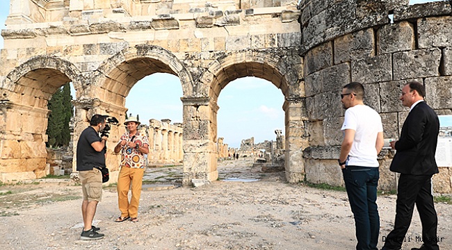 Pamukkale'yi Ayhan Sicimoğlu Anlatacak