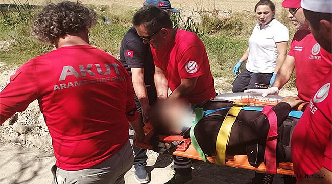 Çameli'de 2 paraşütçü yere çakıldı