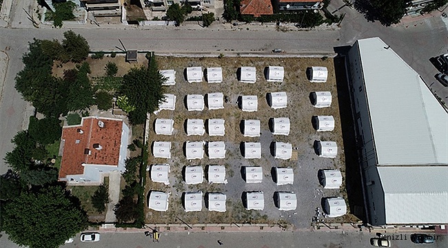 Depremzedelerin yaraları sarılıyor