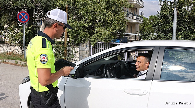 Araçta sigara içene ilk ceza Denizli'den