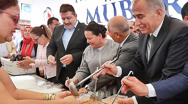 Binlerce Denizlili Büyükşehir'in aşure hayrında buluştu
