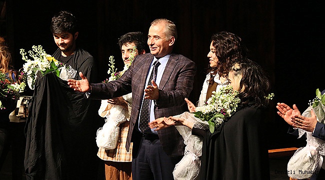 Büyükşehir Tiyatrosu ödüle doymuyor