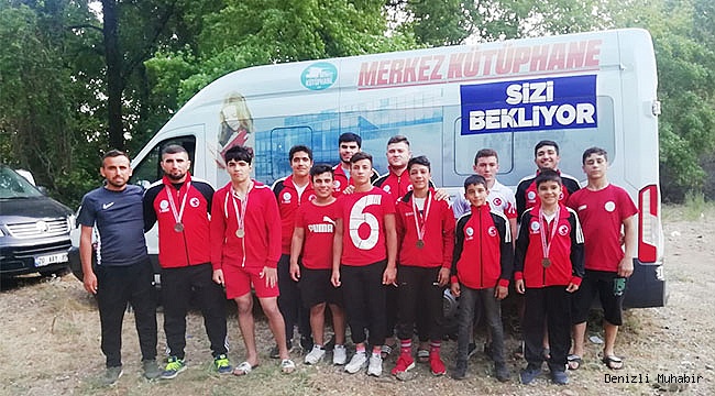 MERKEZEFENDİ BELEDİYESİ GÜREŞ TAKIMINDAN 5 DERECE
