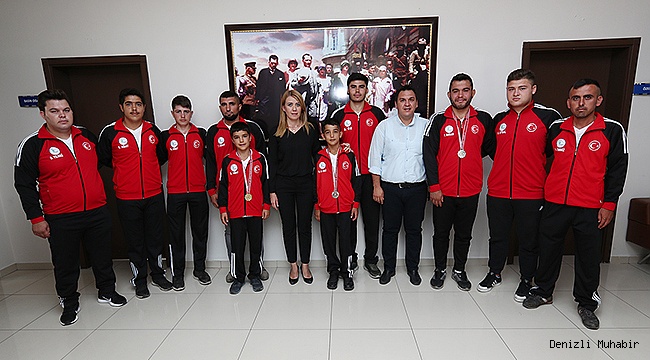 Merkezefendili Güreşçiler  O Turnuvada Boy Gösterecek