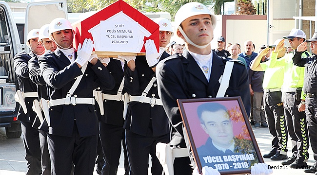 Denizli'de kazada şehit olan polis memuru için tören düzenlendi