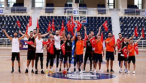 MERKEZEFENDİ BELEDİYESİ BASKET TAKIMI’NDAN CUMHURİYET KUTLAMASI