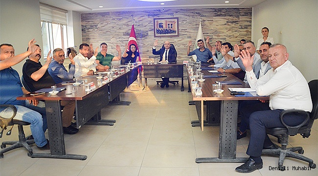Sarayköy Belediye Meclisi huzur hakkı ödemelerini Mehmetçik Vakfı’na bağışladı