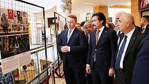 Avustralyalı Türklerden Denizli'de "Kimlik" sergisi