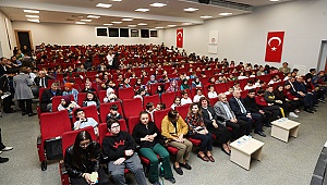 Başkan Osman Zolan çocukları yalnız bırakmadı