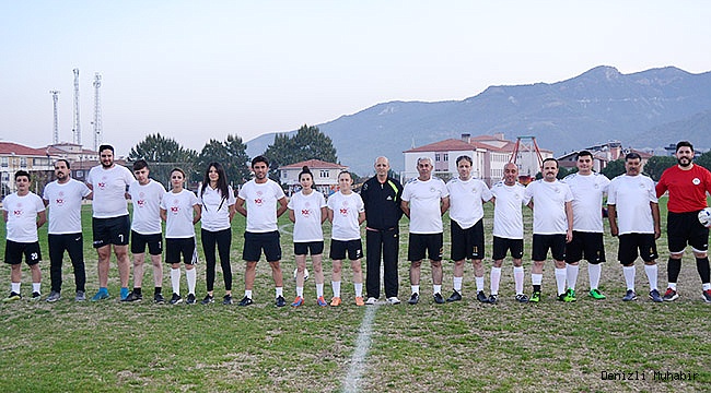 Kadın personeller, sahada fırtına gibi esti.