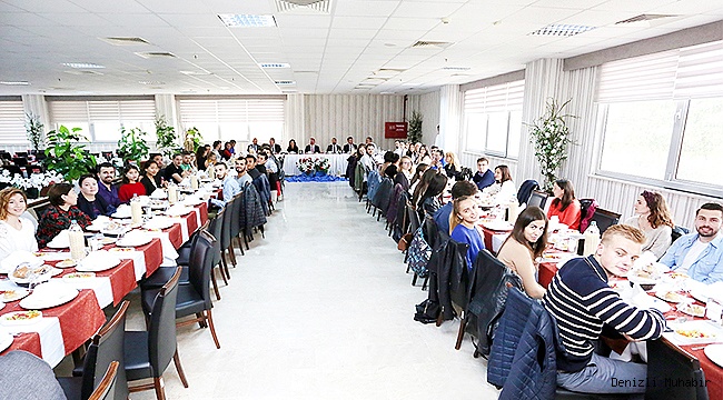 Rektör Bağ, Yabancı Öğrencilerle yemekte buluştu