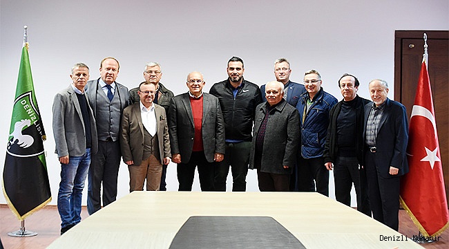 Göçmenler Derneği'nden Horoz'a destek