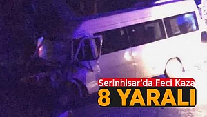 Minibüs Ağaca Çarptı! Can Pazarı Yaşandı