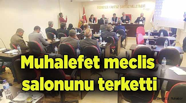 Muhalefet meclis salonunu terketti