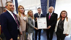 Türkiye'de bir ilk “ilçe örgütüne siyasette ıso-9001 kalite belgesi”