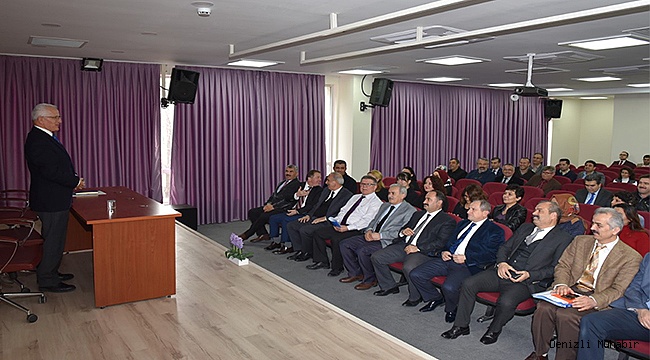 İl Milli Eğitim Müdürü Mahmut Oğuz’un Personelinin Yeni Yılını Kutladı