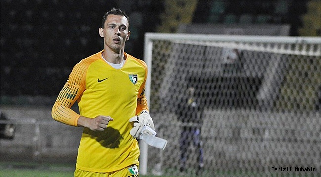 Yukatel Denizlispor'un vazgeçilmezi Adam Stackhowiak