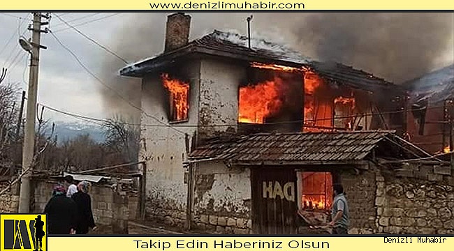 Denizli'de iki katlı ev çıkan yangında kullanılamaz hale geldi