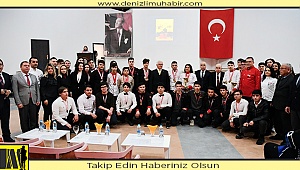 Şampiyon Öğrenciler Ödüllendirildi