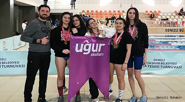 UĞUR'UN KIZLARI YÜZMEDE DE FARK YARATTI
