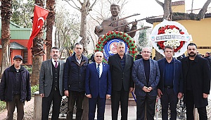 Büyük halk ozanı Özay Gönlüm, unutulmadı