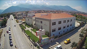 DENİZLİ ÇÖZÜM KOLEJİ SINIFI EVE GÖTÜRDÜ 
