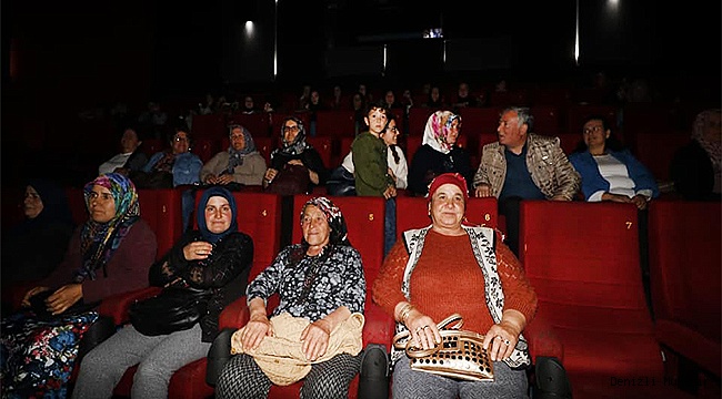 Honazlı kadınlar sinemada buluştu