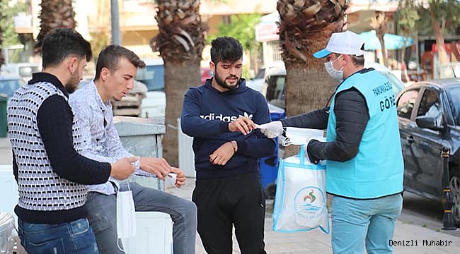 PAMUKKALE BELEDİYESİ VATANDAŞLARA 200 BİN MASKE DAĞITTI