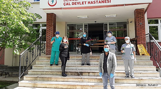 Çal Belediyesi, sağlıkçı annelerin gününü kutladı.