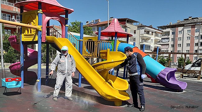 Parklar çocuklar için dezenfekte edildi