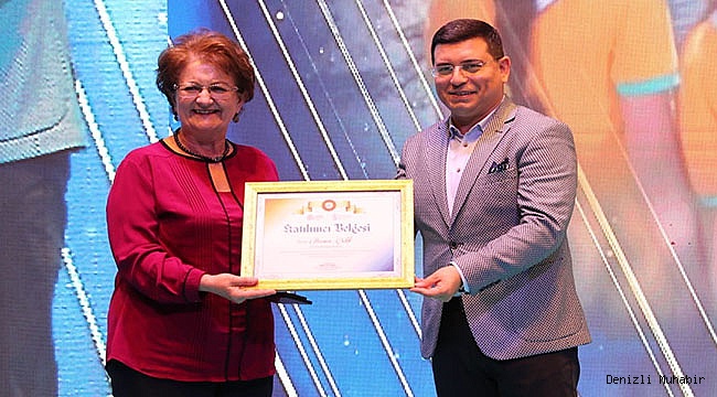 Akdeniz Belediyeler Birliği’nden Birsen Çelik’e Ödül