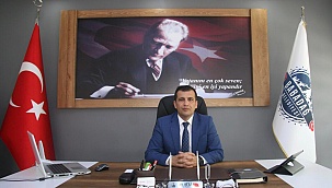 “BASIN HALK İLE YÖNETENLER ARASINDA KÖPRÜ VAZİFESİNİ YERİNE GETİRMEKTEDİR”