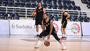 MERKEZEFENDİ BASKET PARKEYE İNDİ