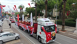 Cumhuriyet Bayramı TIR'ıyla bayram coşkusu tüm kenti sardı