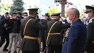 Cumhuriyetin 97. yıldönümü tedbirler eşliğinde kutlanıldı