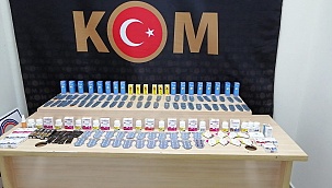Kaçak ürünleri piyasaya sürmeden yakalandılar
