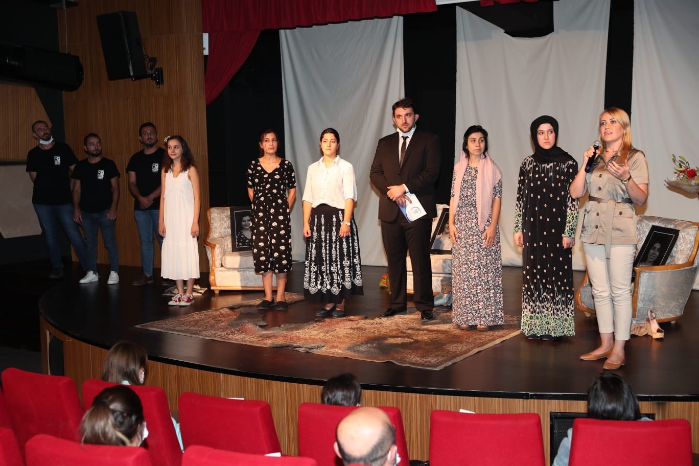 Merkezefendi Belediye Kent Tiyatrosu ilk kez sanat severlerle buluştu